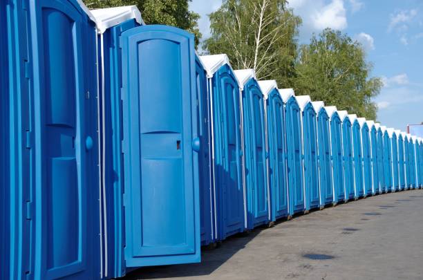 Portable Toilet Options We Offer in Pinetops, NC